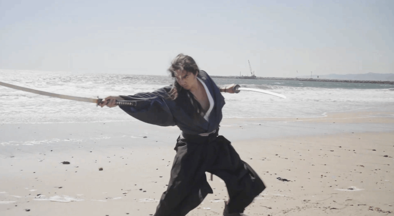 日本演員現實復刻《浪人崛起》戰鬥：一招一式超還原
